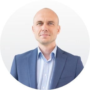 Mariusz Krysiak Head of Dealing and Broker Support photo